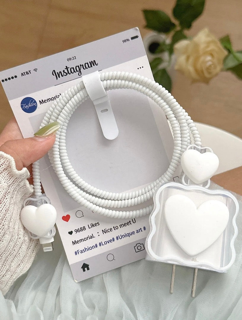 Heart Charger Protective Case (White)